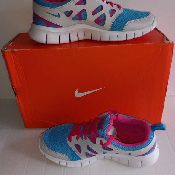 Juniors Girls NIKE FREE RUN 2 White Trainers 477701 400 size 5 - Picture 2 of 6
